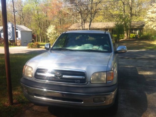 USAA Insurance Rate Quote For 2000 TOYOTA TUNDRA ACCESS CAB SR5 2WD 4 DOOR EXT CAB PK - 3.4L V6  FI  DOHC 24V NF4 $123.12 Per Month 9414907