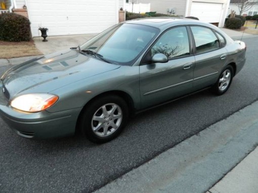 Compare AAA Insurance Policy Quote For 2006 FORD TAURUS SE 2WD SEDAN 4 DOOR - 3.0L V6  FI           NF $96.42 Per Month 9417512