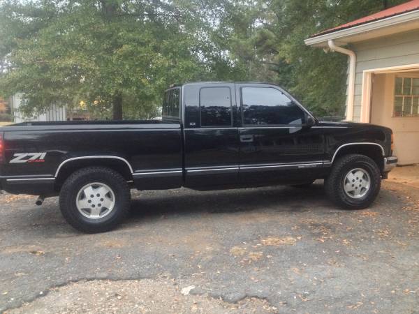 Compare American Family Insurance Policy Quote For 1995 GMC SIERRA C2500 2WD CAB AND CHASSIS - 6.5L V8                F $146.34 Per Month