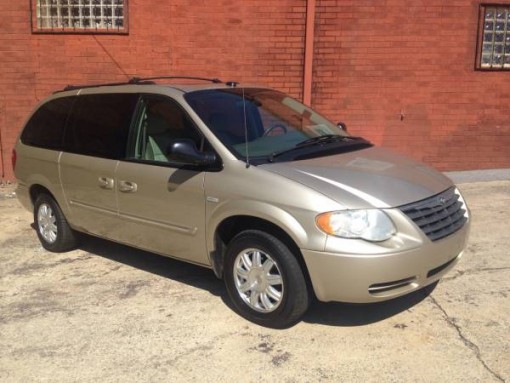 Compare Atlantic Indemnity Insurance Policy Quote For 2005 CHRYSLER TOWN COUNTRY 2WD SPORT VAN - 3.3L V6  SFI OHV      NS4 $30.15 Per Month 9419577