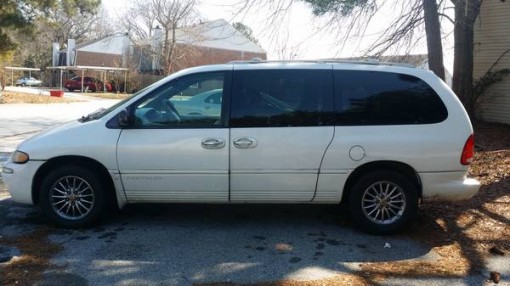 Compare GEICO Insurance Policy Quote For 1999 CHRYSLER TOWN andamp; COUNTRY LXLXI 4WD SPORT VAN - 3.8L V6  SFI OHV  12V NS2 $47.13 Per Month 9418851