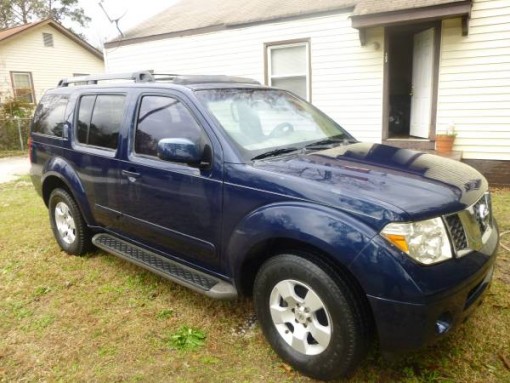 Compare GEICO Insurance Policy Quote For 2006 NISSAN PATHFINDER LESEXE 4WD WAGON 4 DOOR - 4.0L V6  SFI DOHC 24V NS4 $94.49 Per Month 9419653