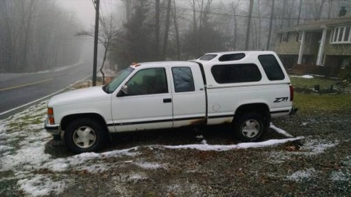 Compare Progressive Insurance Policy Quote For 1994 CHEVROLET K1500 4WD CLUB CAB PICKUP - 5.7L V8  TBI OHV  16V NB2 $31.65 Per Month 9418825