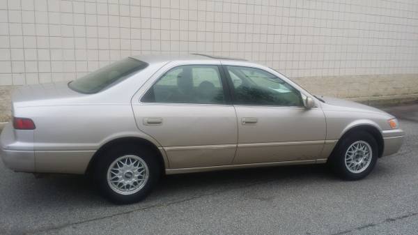 Insurance Quote For 1997 TOYOTA CAMRY LE XLE 2WD SEDAN 4 DOOR - 2.2L L4  FI       16V NF4 $188.13 Per Month