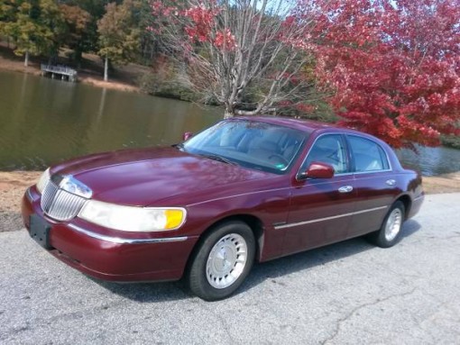 Insurance Quote For 1998 LINCOLN TOWN CAR CARTIER 2WD SEDAN 4 DOOR - 4.6L V8  SFI OHV      NS $79.76 Per Month 9421401