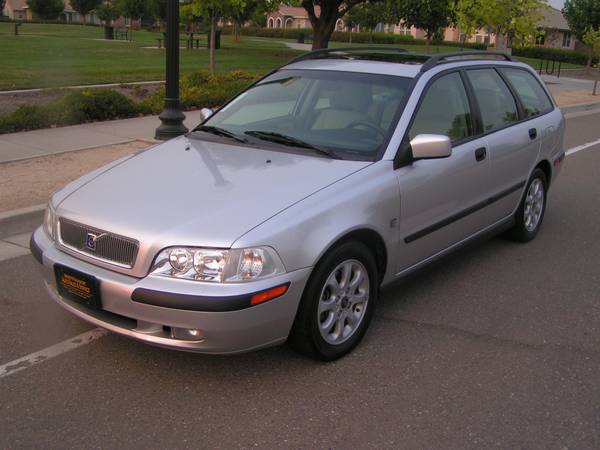 Auto Insurance Rate Quote for 2004 Volvo V40 4 Dr LSE Turbo Wagon in Honolulu HI $29.66 per Month